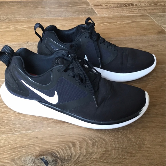 nike lunarsolo women's